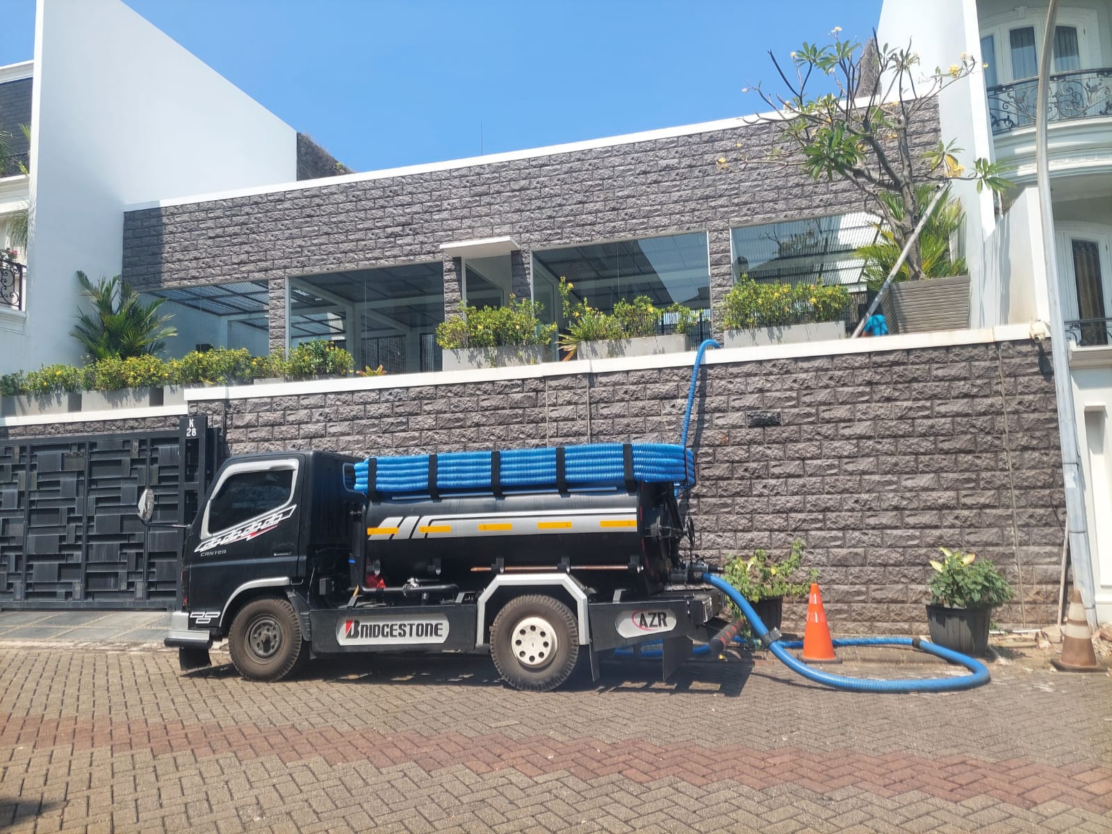 Sedot WC dan septic tank Jakarta Timur