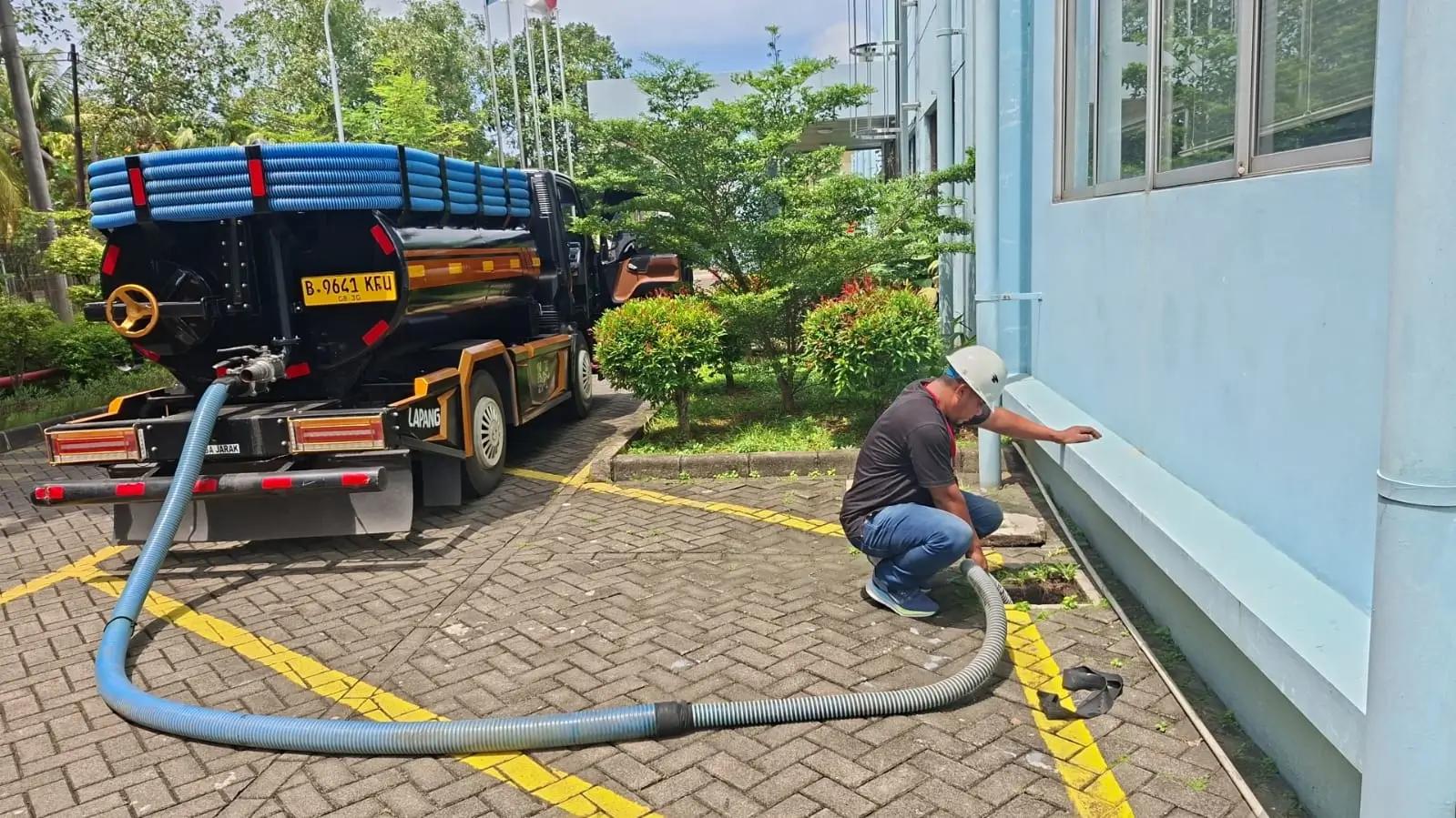 Septic tank penuh